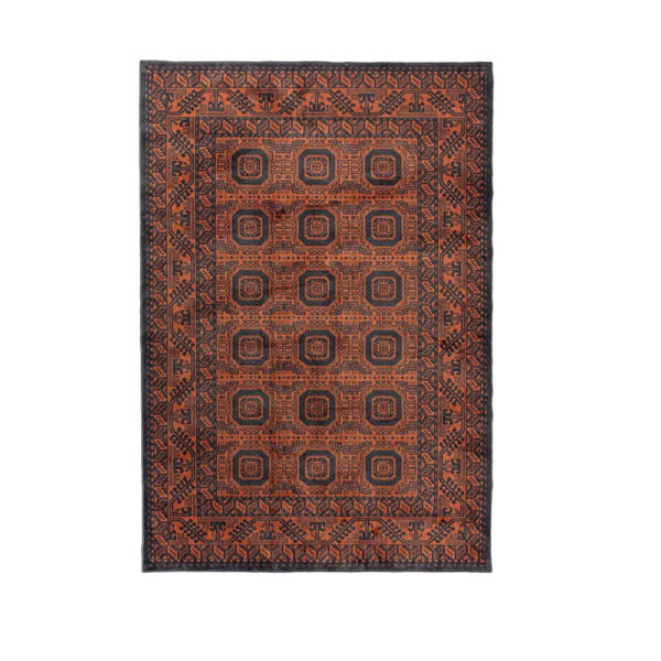 Traditioneller Teppich in Terrakotta und Dunkelgrau mit geometrischem Muster, quadratischen Medallions im Hauptfeld und dekorativer Bordüre.